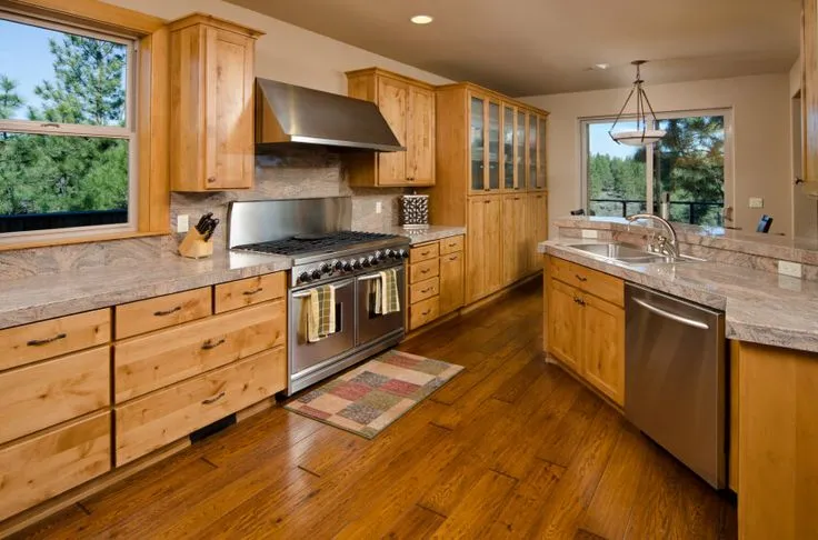 The Practical Benefits of Custom Wood Kitchen Cabinets